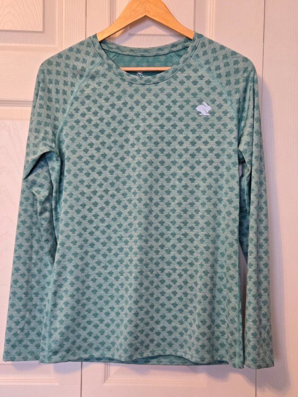 Women's Long-sleeved Rabbit Top, Size L.
